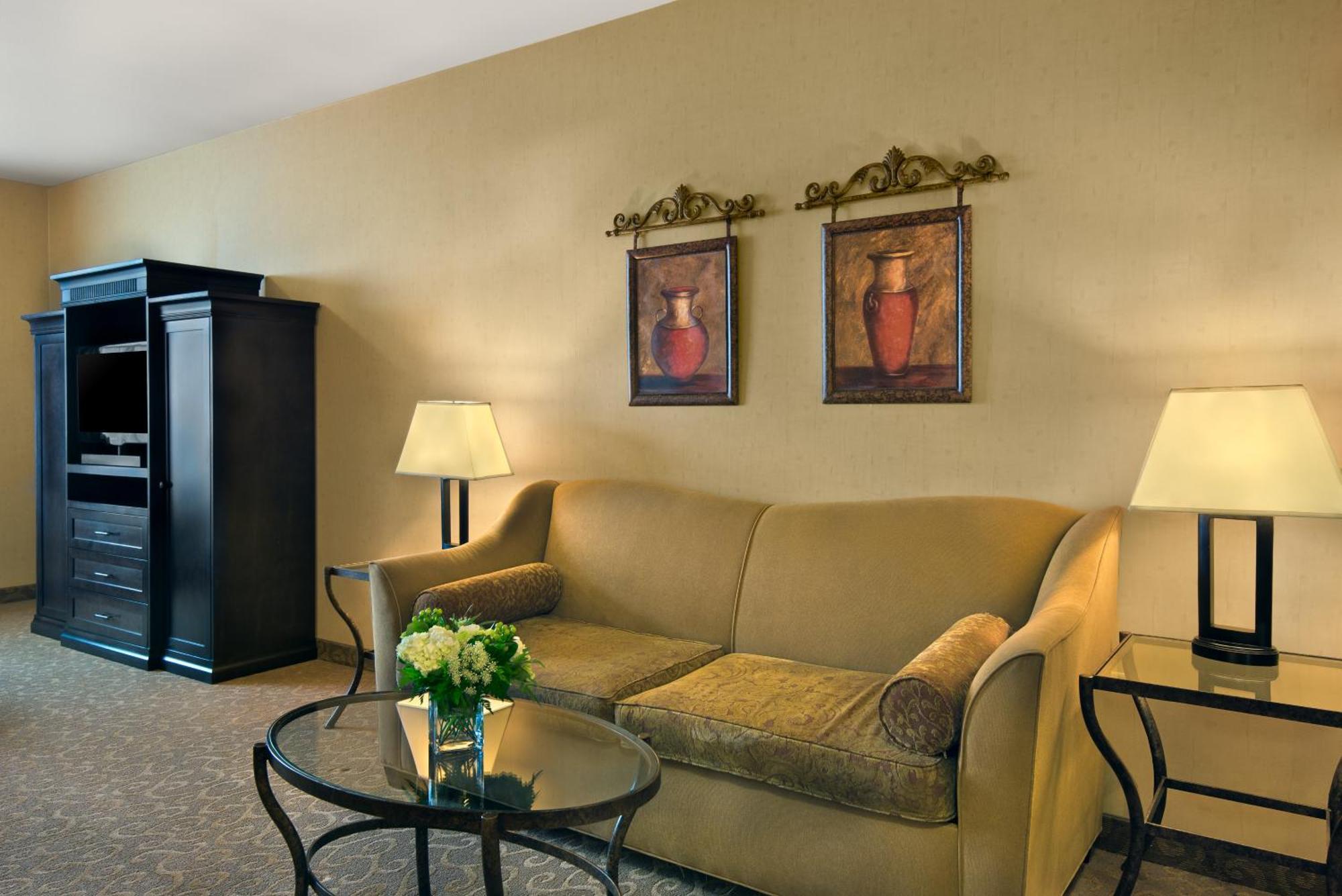 Oxford Suites Boise Bagian luar foto