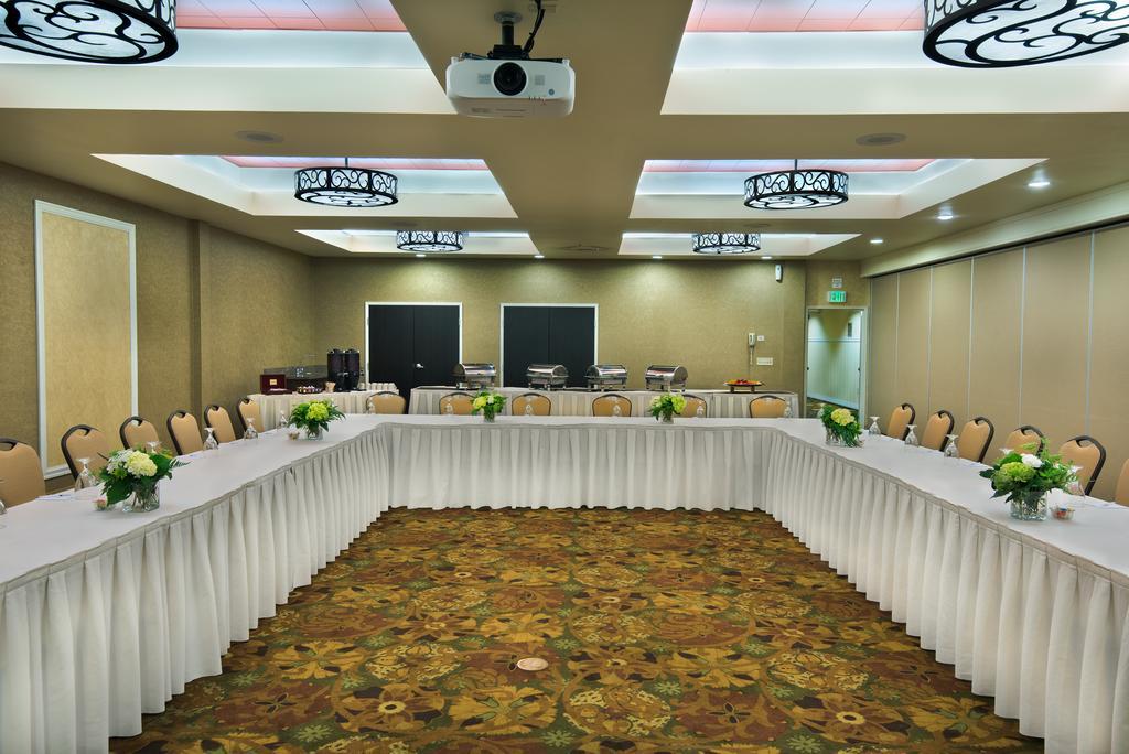 Oxford Suites Boise Bagian luar foto