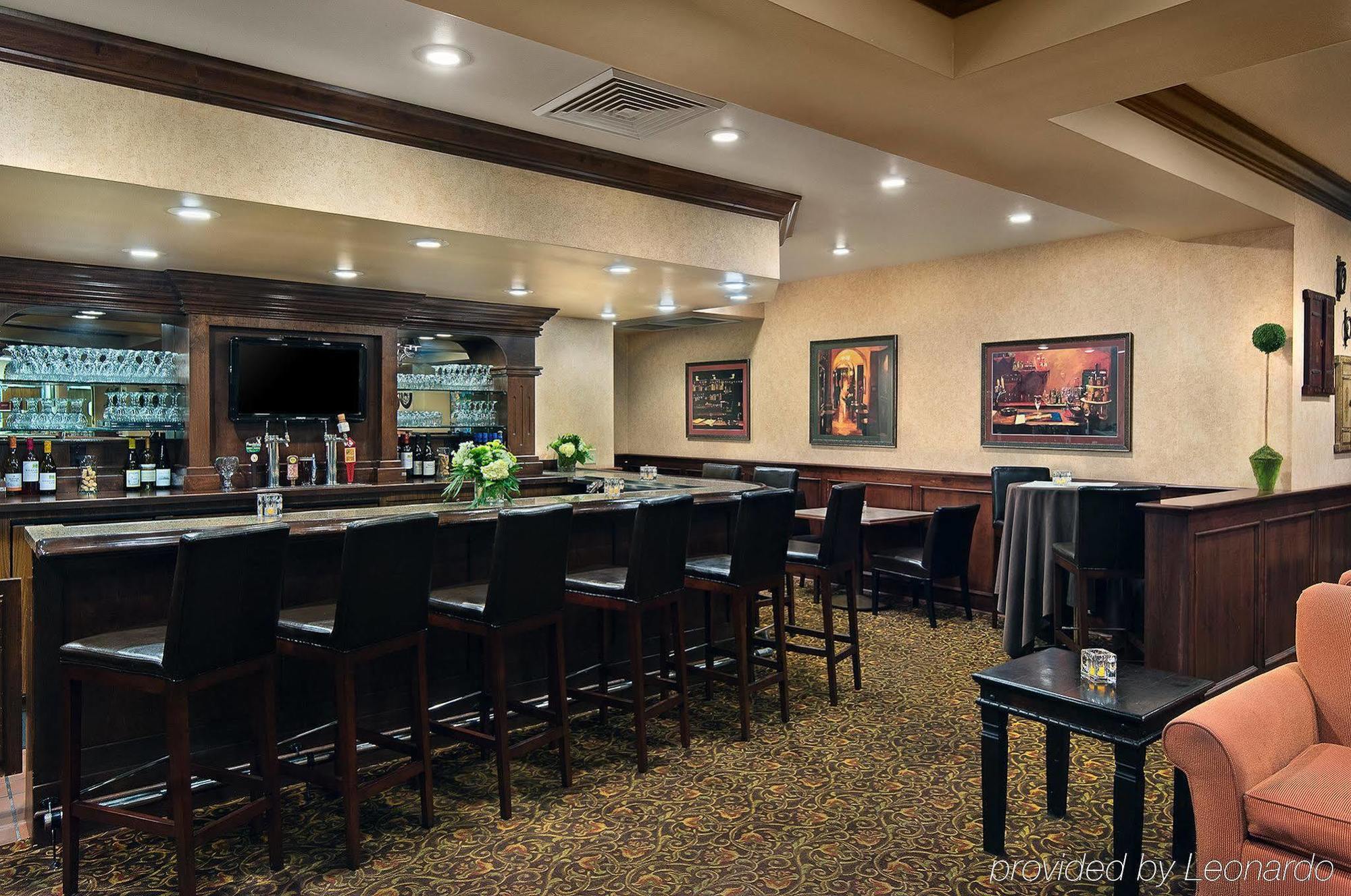 Oxford Suites Boise Bagian luar foto