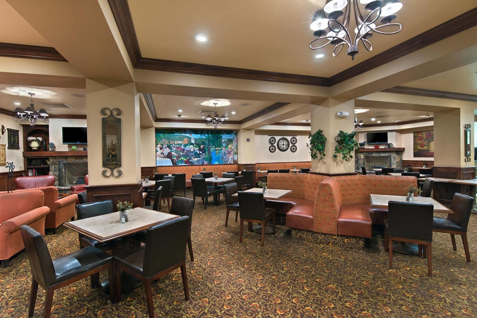 Oxford Suites Boise Bagian luar foto